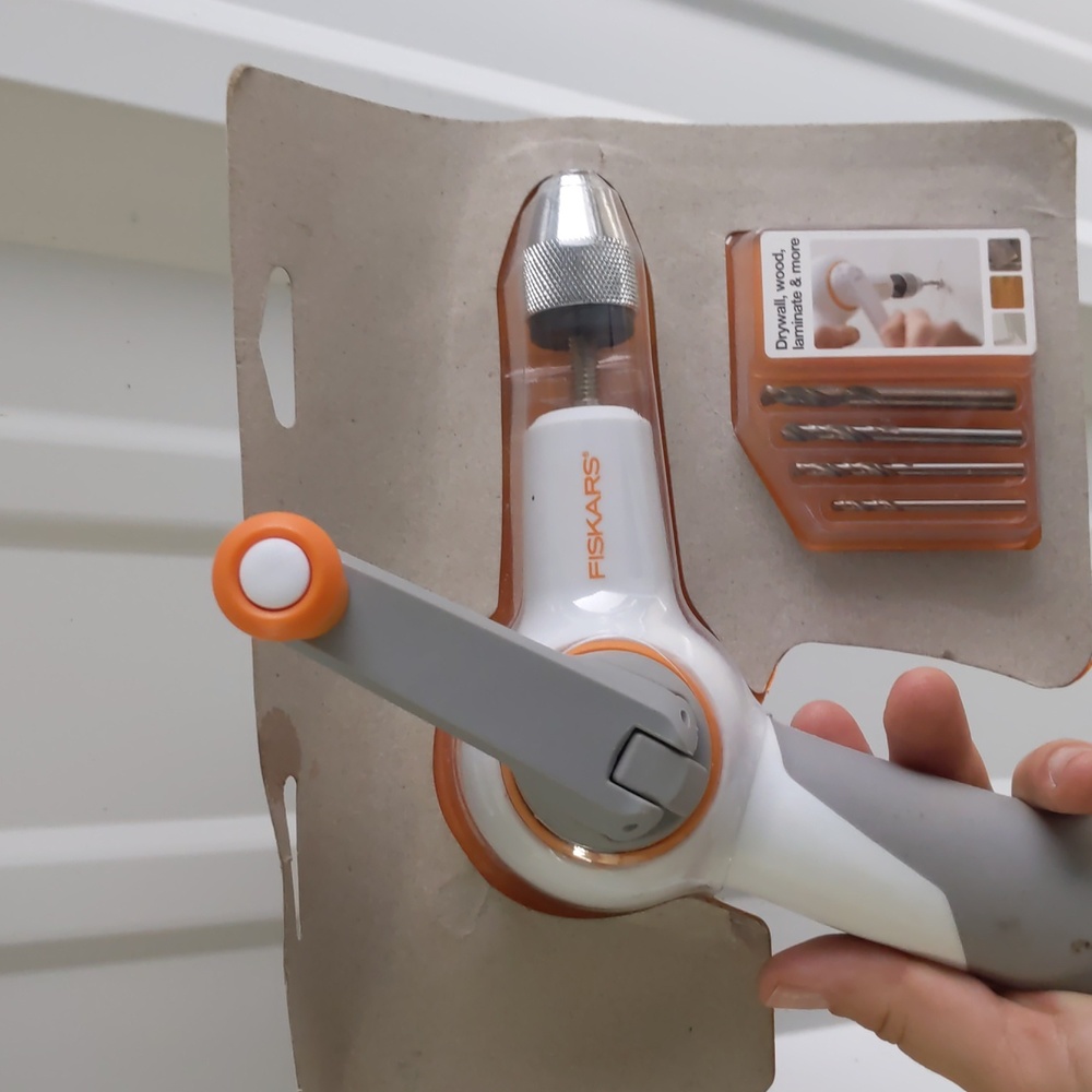Fiskars Precision, 9.80 x 3.60 x 3.50 in Keyless Hand Drill 4 Pieces